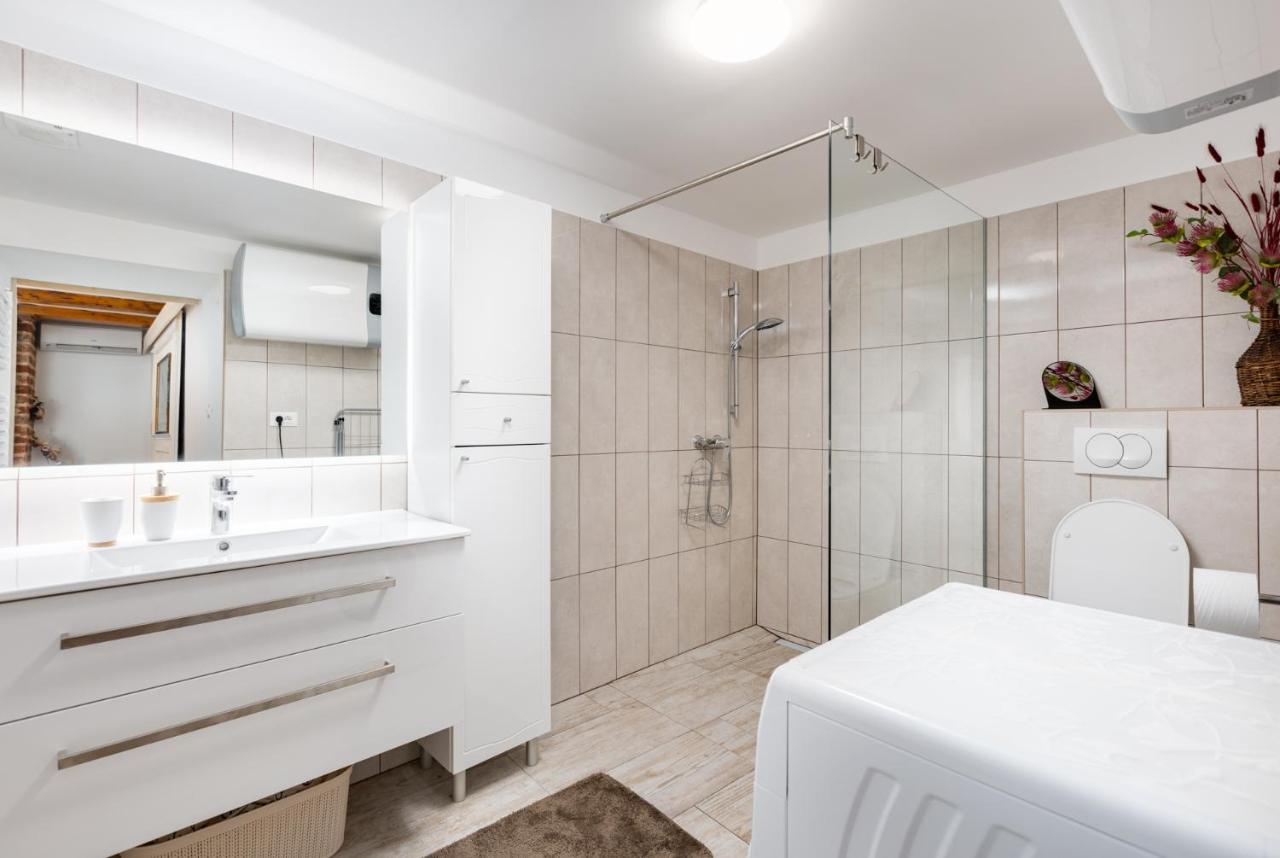 Apartment Volte Пунат Екстериор снимка